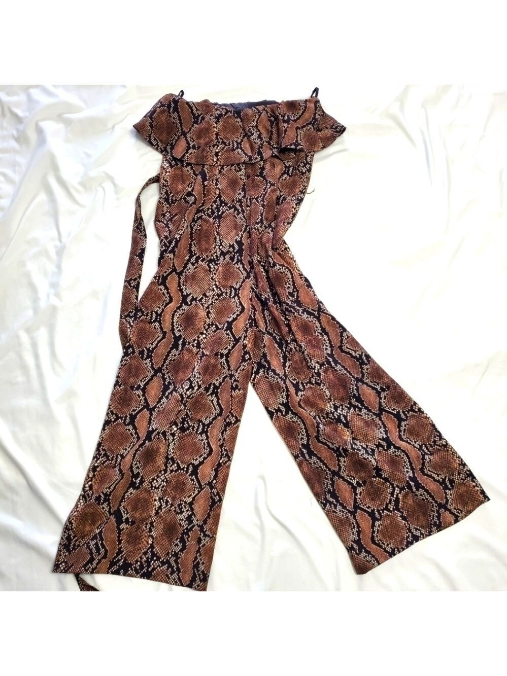 Size 6 ●.Aritzia Babaton Strapless Ruffle Snake Print Jumpsuit Romper - Picture 4 of 14